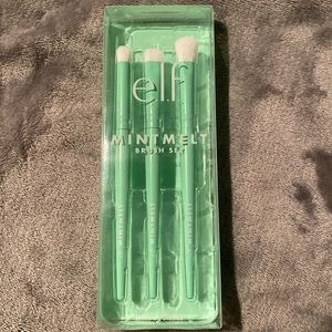 ELF Mint Melt Brush Set